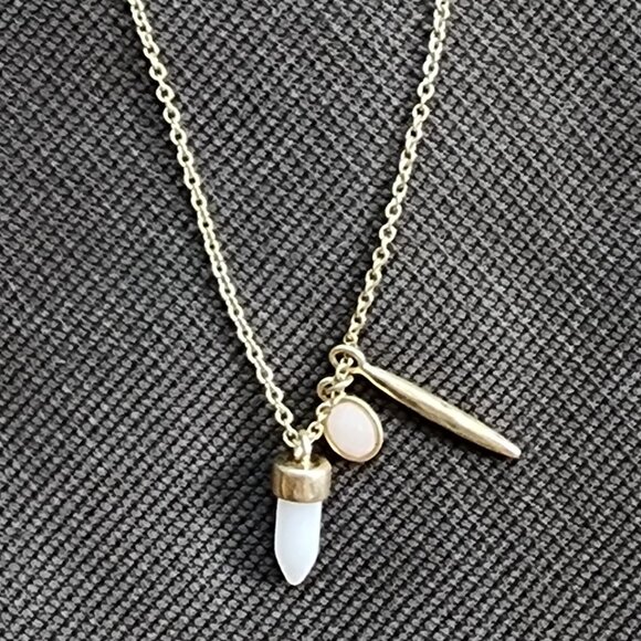 Universal Thread Semi-Precious Rose Quartz Rejuvination Harmony Cluster Necklace - Picture 4 of 15